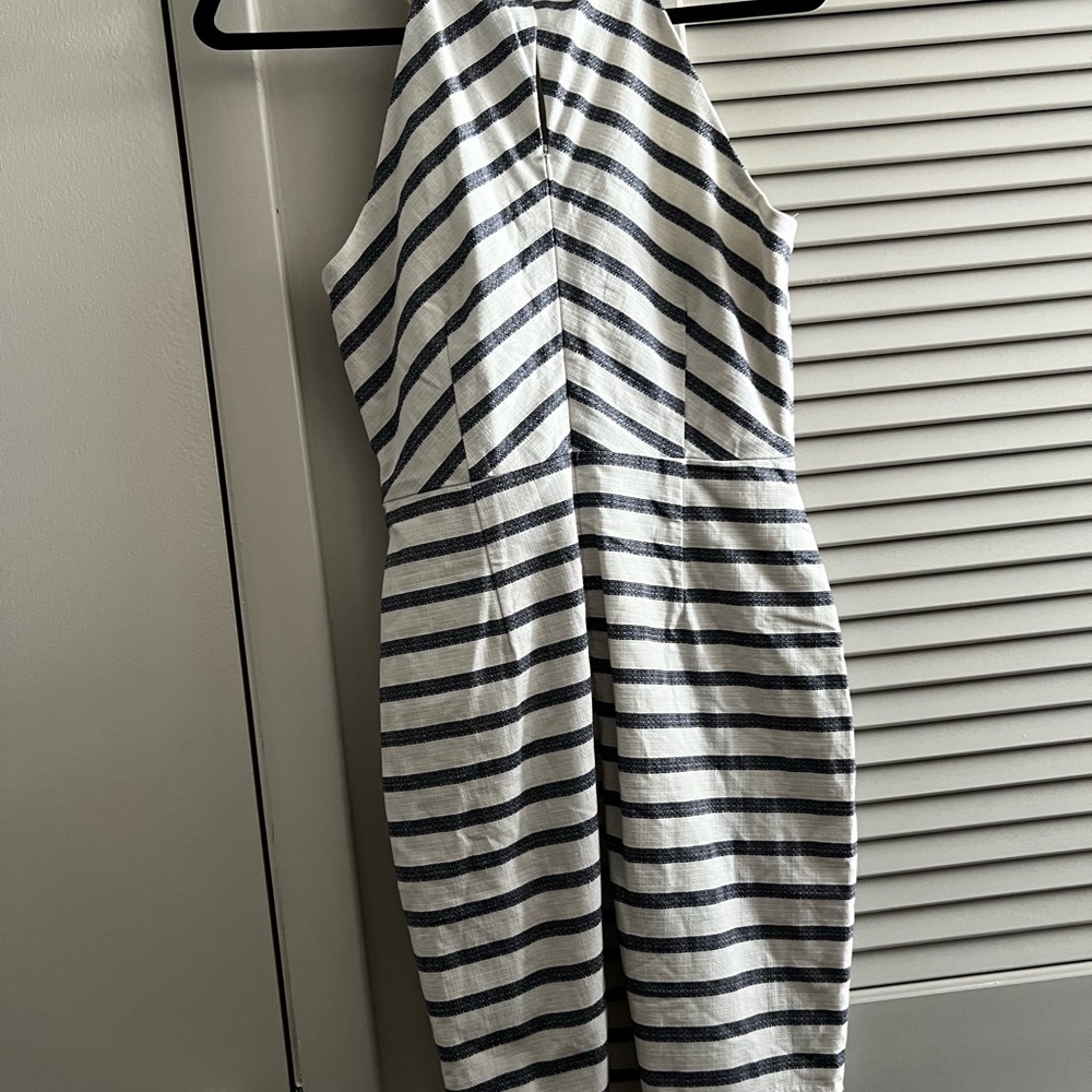 Stripe Halter‎ Sheath Dress - Picture 4 of 6